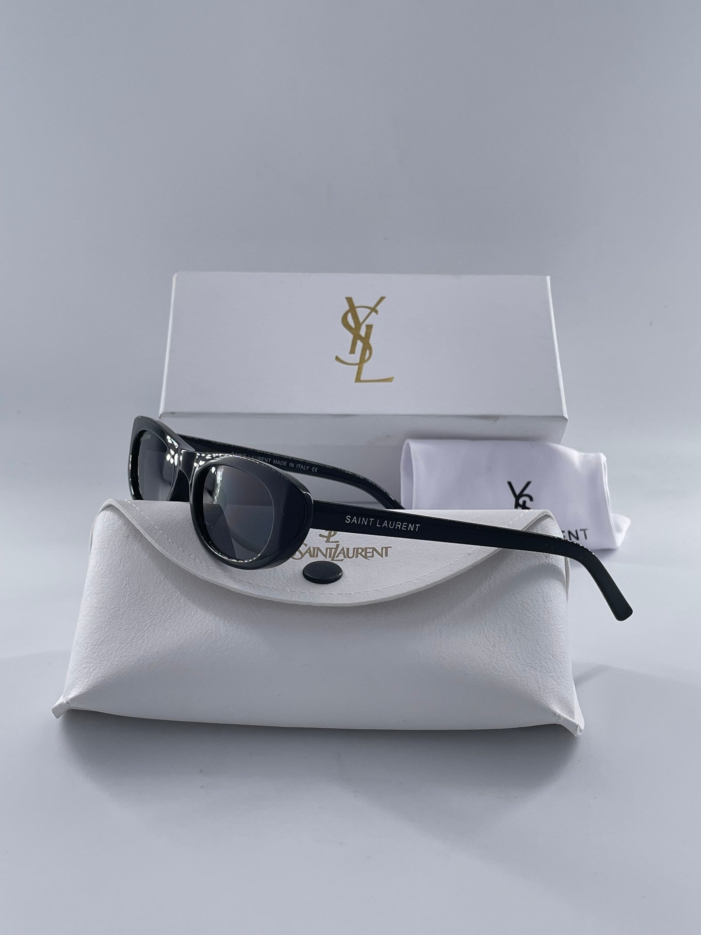 SAINT LAURENT